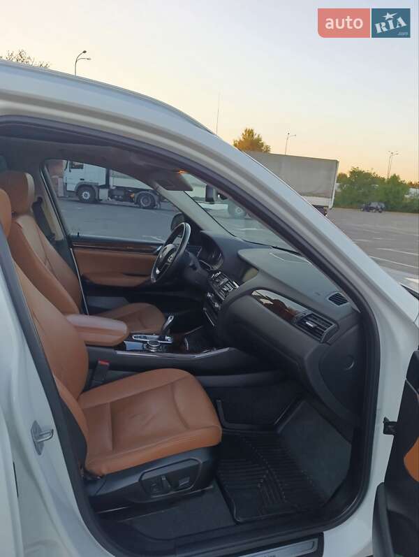 Внедорожник / Кроссовер BMW X3 2015 в Ужгороде