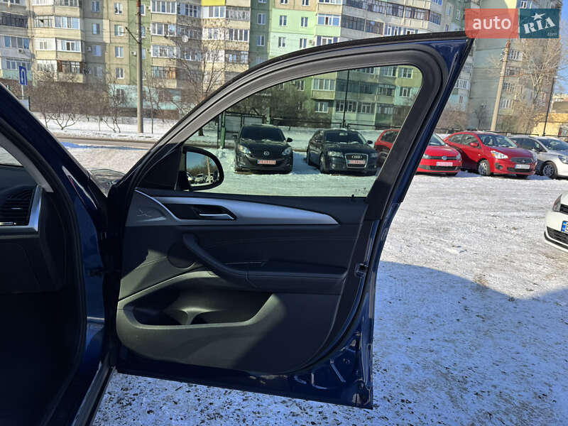 Внедорожник / Кроссовер BMW X3 2017 в Полтаве