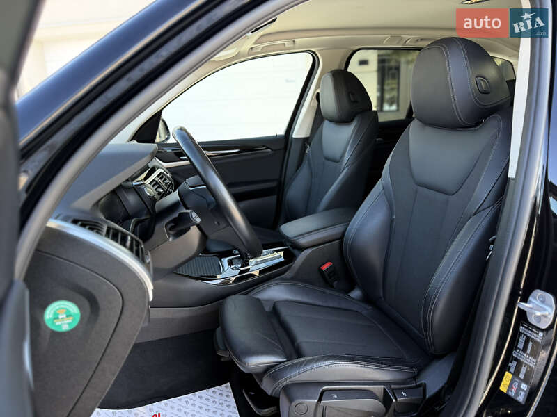 Внедорожник / Кроссовер BMW X3 2020 в Одессе