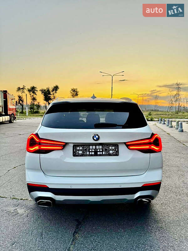 Внедорожник / Кроссовер BMW X3 2021 в Харькове
