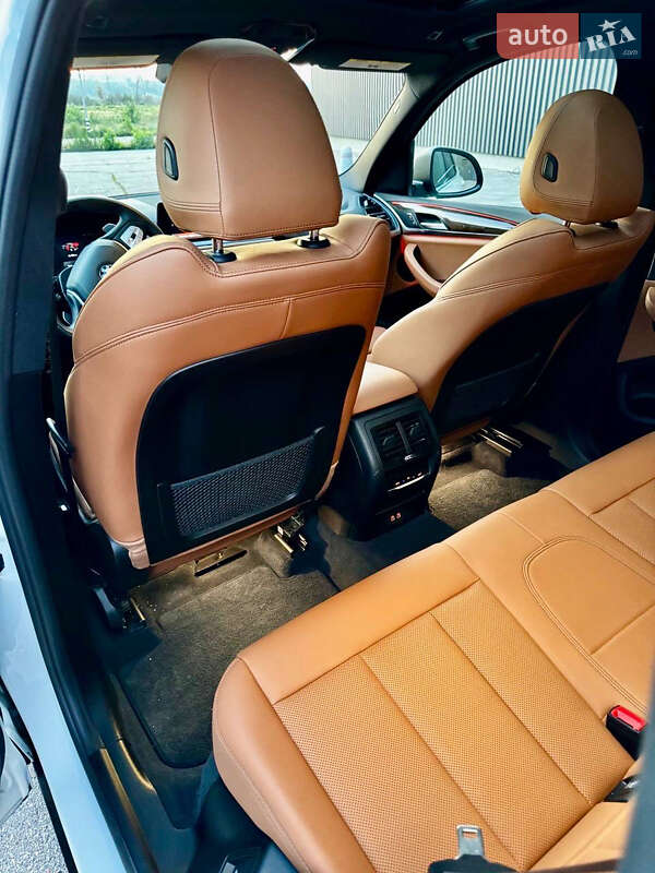 Внедорожник / Кроссовер BMW X3 2021 в Харькове