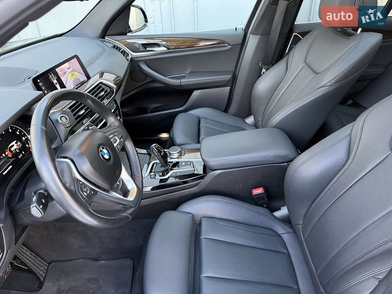 Внедорожник / Кроссовер BMW X3 2019 в Одессе