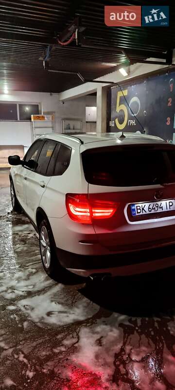 Внедорожник / Кроссовер BMW X3 2013 в Славуте