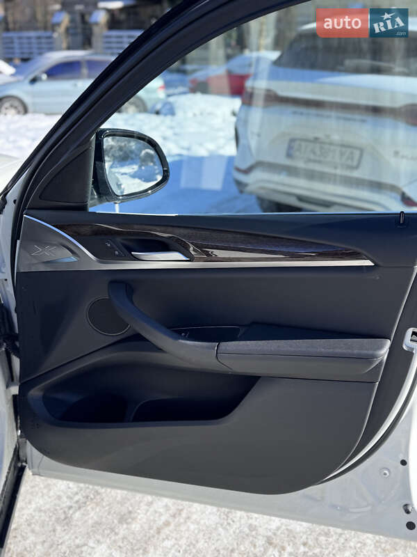 Внедорожник / Кроссовер BMW X3 2018 в Киеве