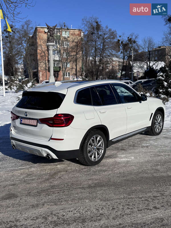 Внедорожник / Кроссовер BMW X3 2018 в Киеве