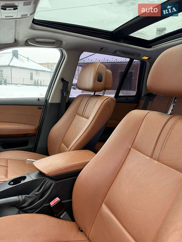 Внедорожник / Кроссовер BMW X3 2010 в Луцке