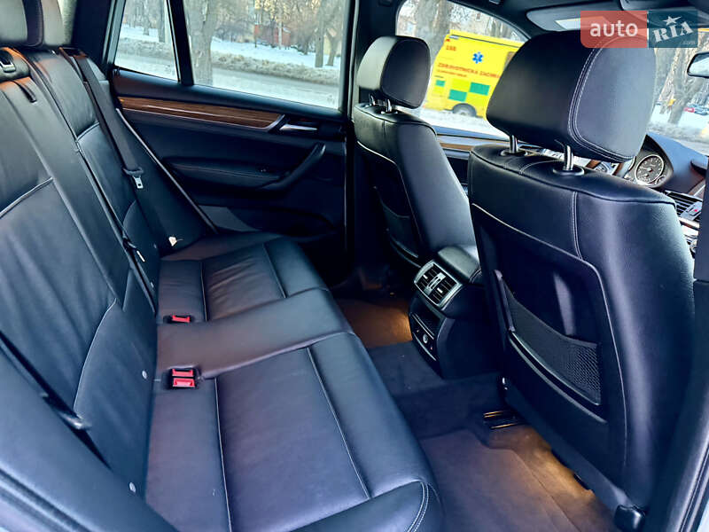 Внедорожник / Кроссовер BMW X3 2015 в Ровно