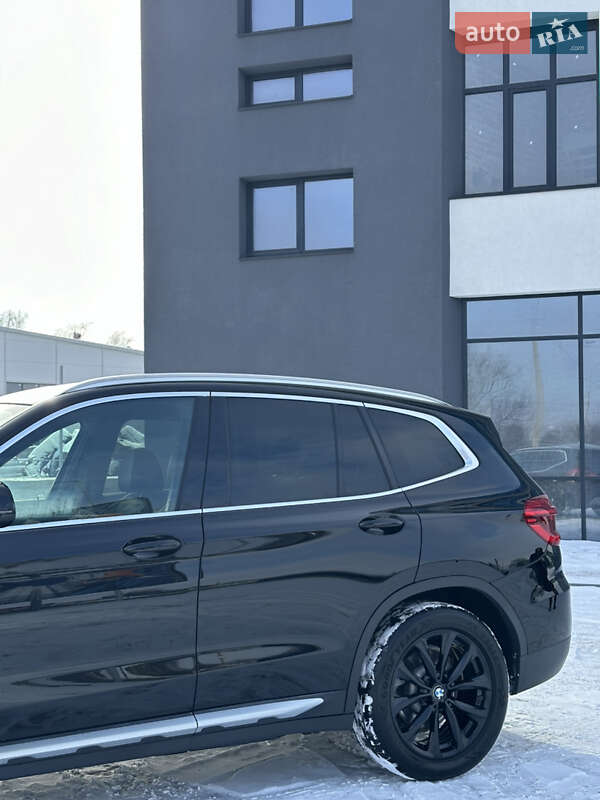 Внедорожник / Кроссовер BMW X3 2018 в Надворной