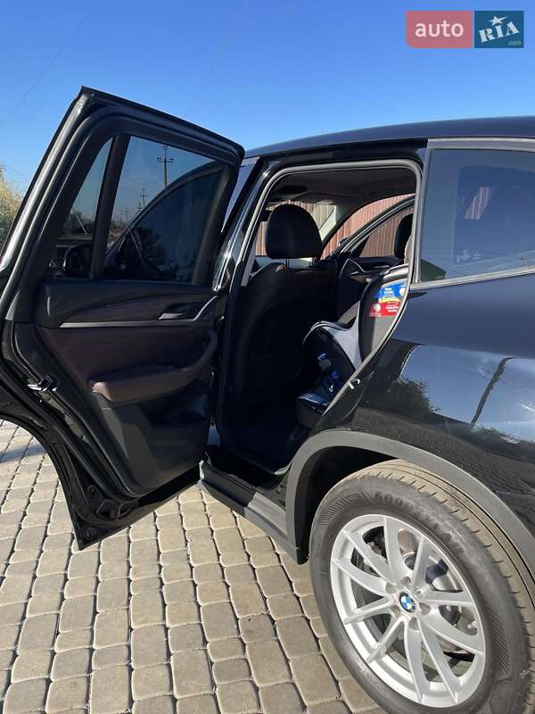 Позашляховик / Кросовер BMW X3 2018 в Івано-Франківську