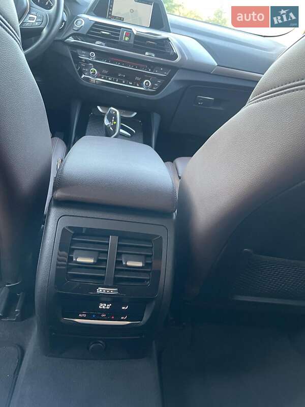 Позашляховик / Кросовер BMW X3 2018 в Івано-Франківську