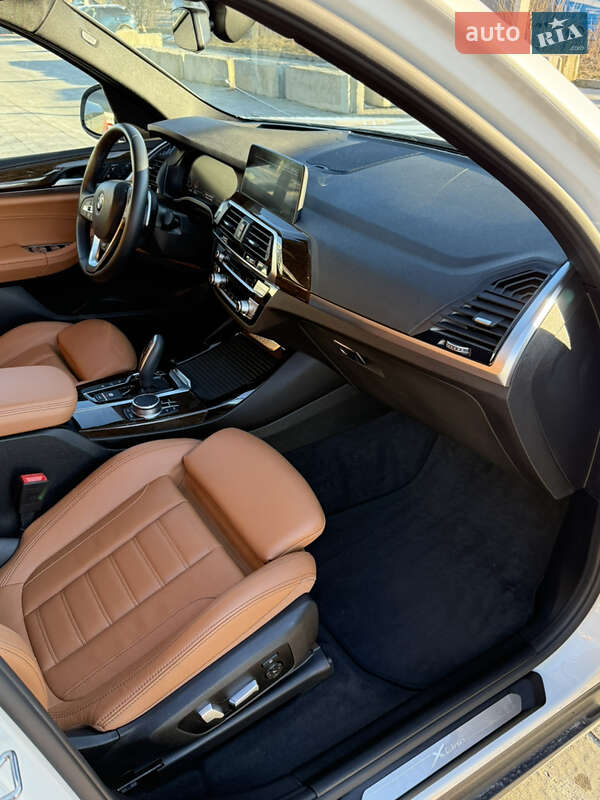 Внедорожник / Кроссовер BMW X3 2020 в Львове