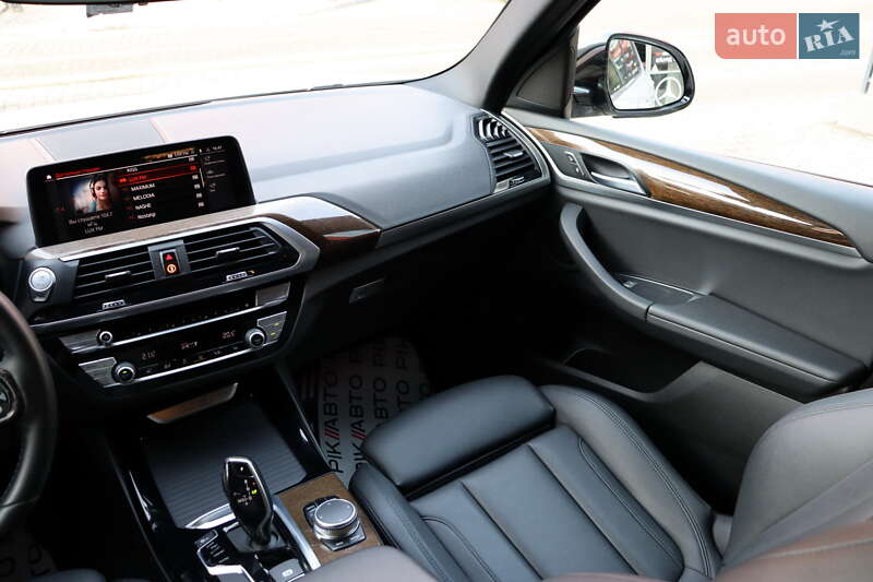 Внедорожник / Кроссовер BMW X3 2019 в Львове