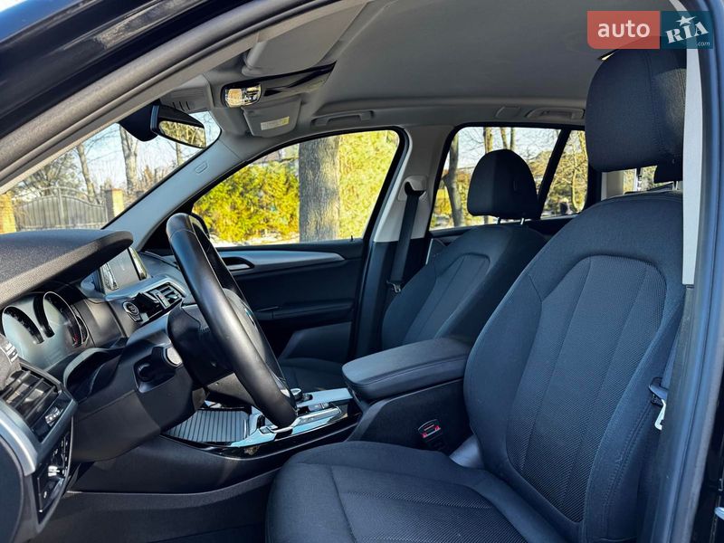 Внедорожник / Кроссовер BMW X3 2018 в Киеве