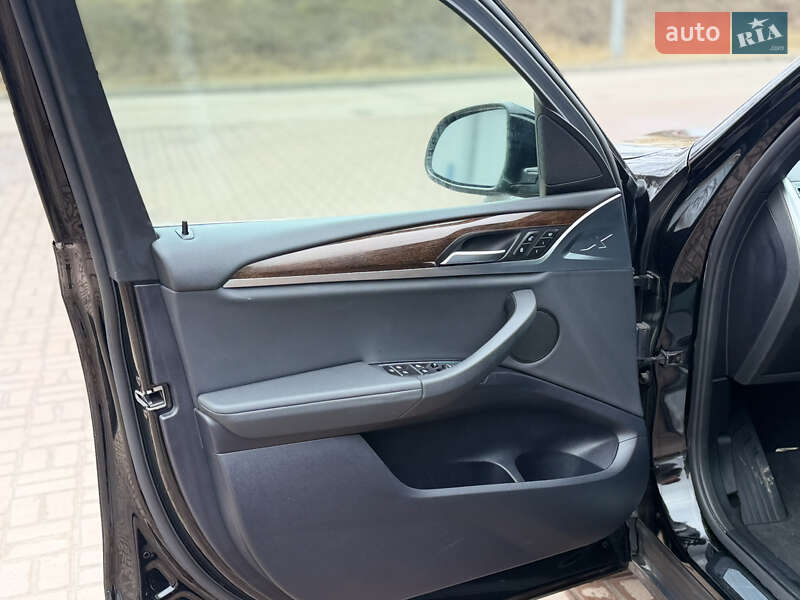 Позашляховик / Кросовер BMW X3 2019 в Полтаві