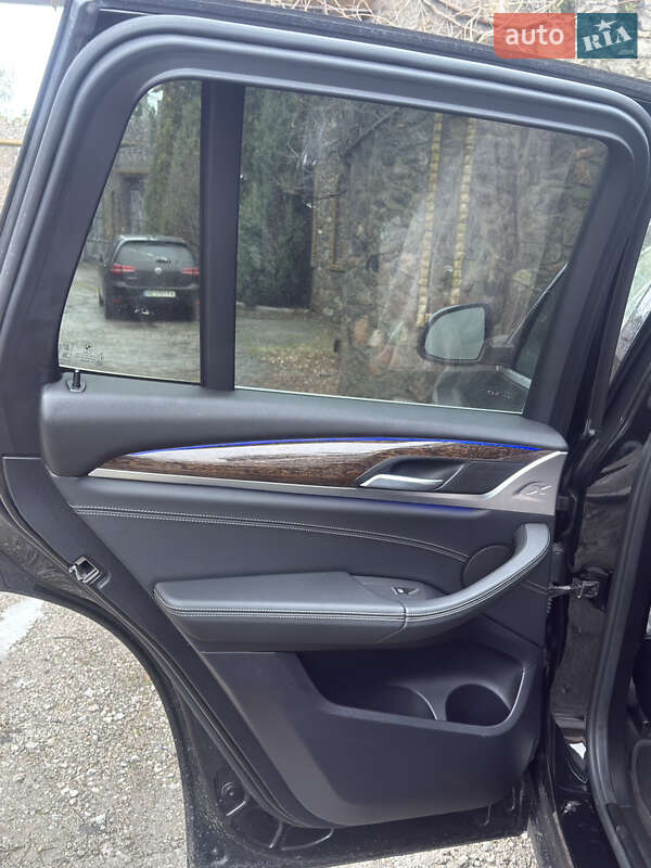 Внедорожник / Кроссовер BMW X3 2018 в Каменском