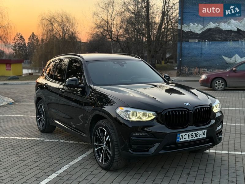 Внедорожник / Кроссовер BMW X3 2019 в Луцке