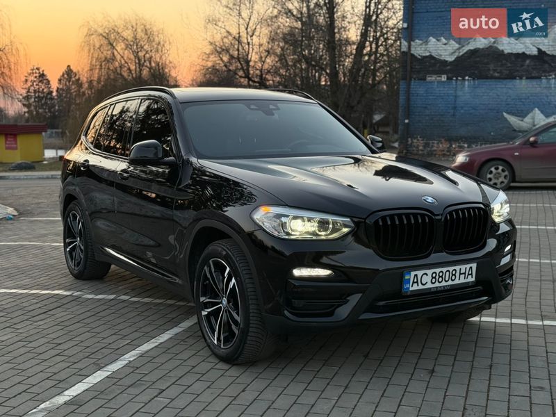 Внедорожник / Кроссовер BMW X3 2019 в Луцке