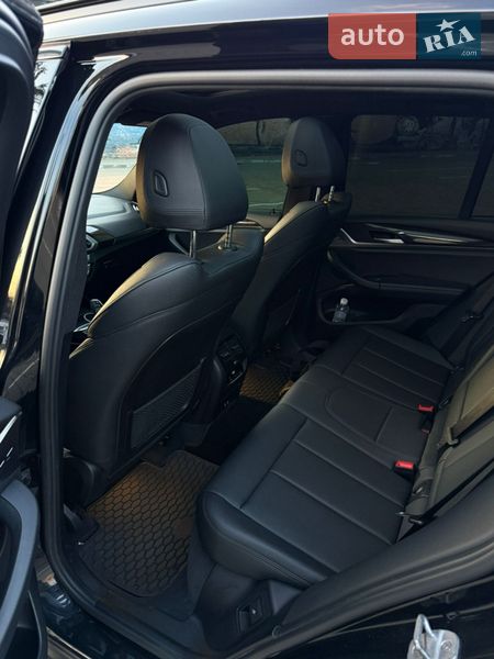 Внедорожник / Кроссовер BMW X3 2019 в Луцке