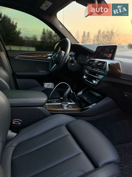 Внедорожник / Кроссовер BMW X3 2019 в Луцке