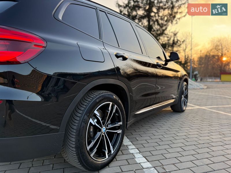 Внедорожник / Кроссовер BMW X3 2019 в Луцке