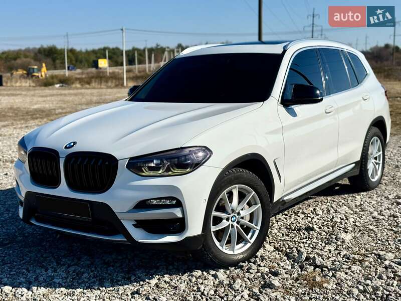 Позашляховик / Кросовер BMW X3 2020 в Новояворівську