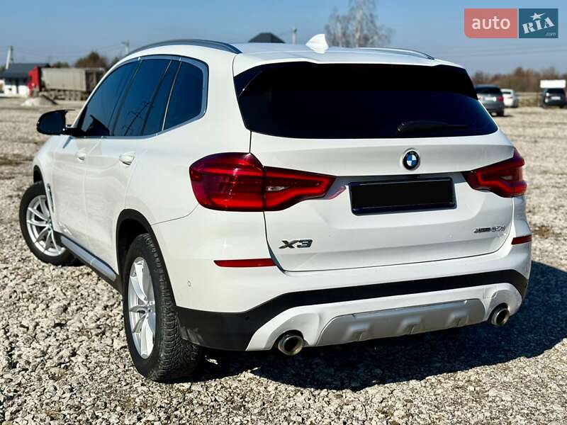 Позашляховик / Кросовер BMW X3 2020 в Новояворівську