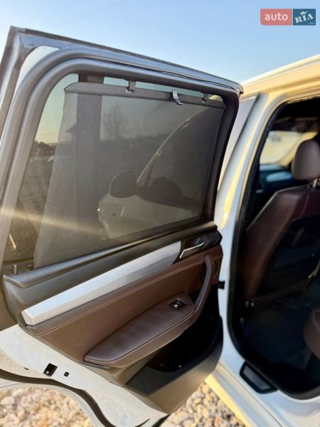 Внедорожник / Кроссовер BMW X3 2015 в Новояворовске