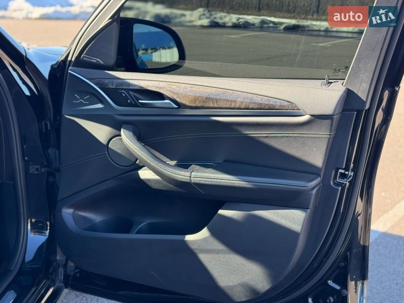 Внедорожник / Кроссовер BMW X3 2018 в Ровно