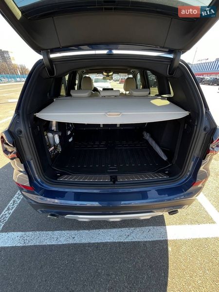Внедорожник / Кроссовер BMW X3 2019 в Киеве