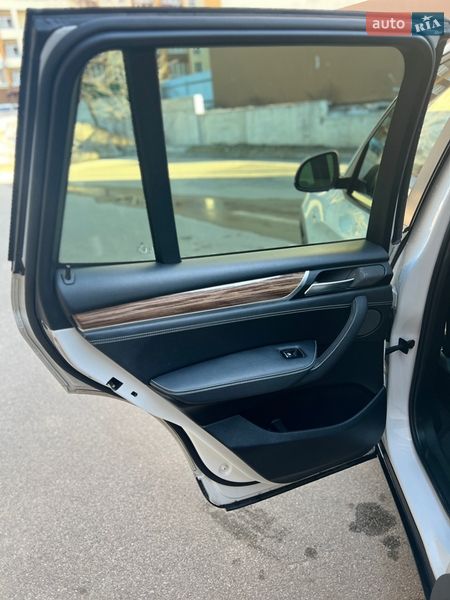 Внедорожник / Кроссовер BMW X3 2016 в Киеве