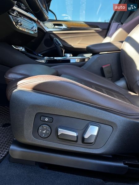 Внедорожник / Кроссовер BMW X3 2019 в Киеве