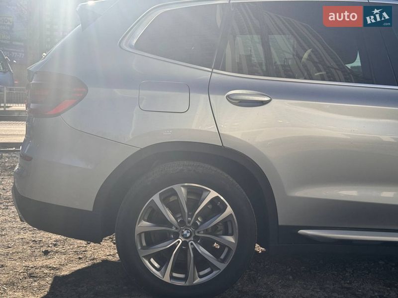Внедорожник / Кроссовер BMW X3 2018 в Киеве