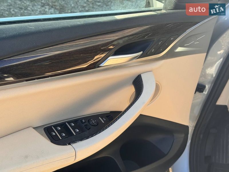 Внедорожник / Кроссовер BMW X3 2018 в Киеве