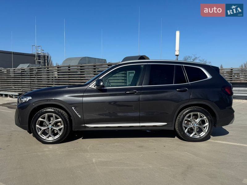 Внедорожник / Кроссовер BMW X3 2021 в Киеве