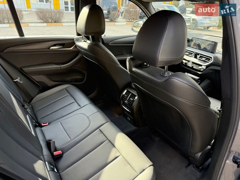 Внедорожник / Кроссовер BMW X3 2022 в Киеве