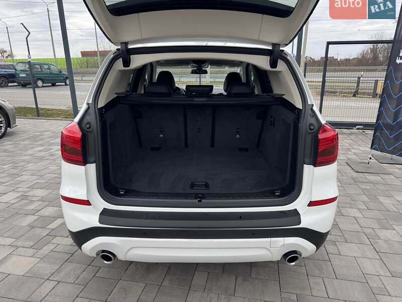 Позашляховик / Кросовер BMW X3 2021 в Рівному