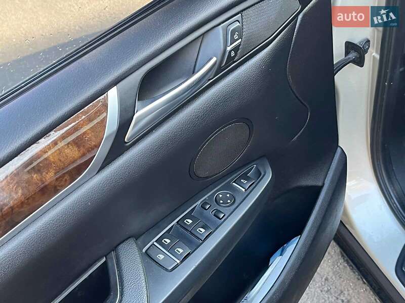 Внедорожник / Кроссовер BMW X3 2014 в Киеве