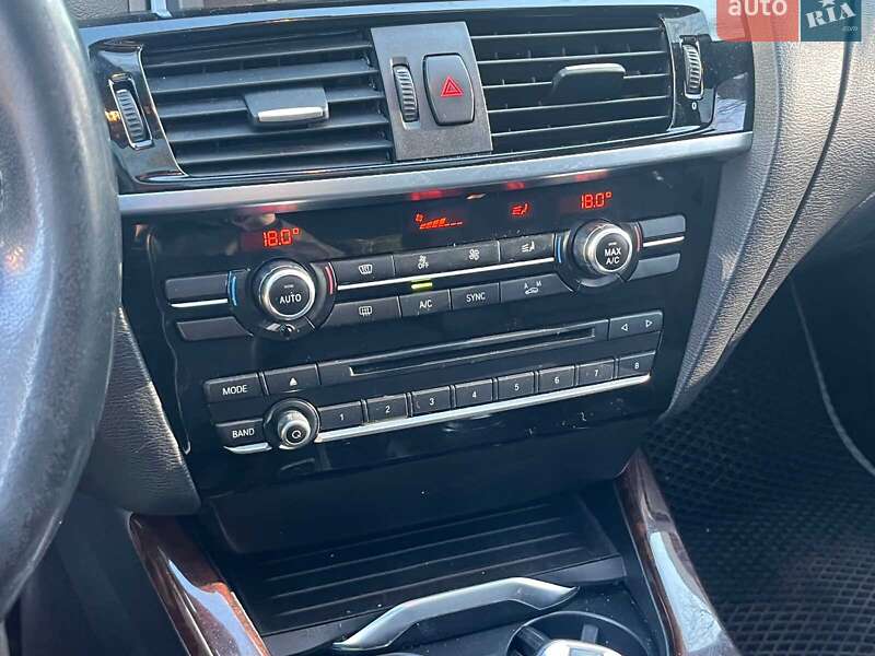 Внедорожник / Кроссовер BMW X3 2014 в Киеве