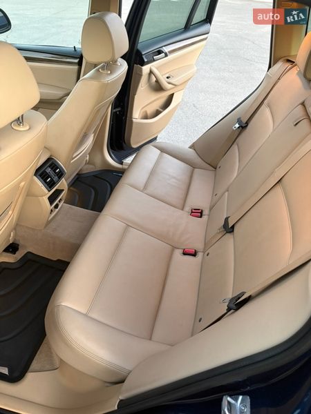 Внедорожник / Кроссовер BMW X3 2014 в Киеве