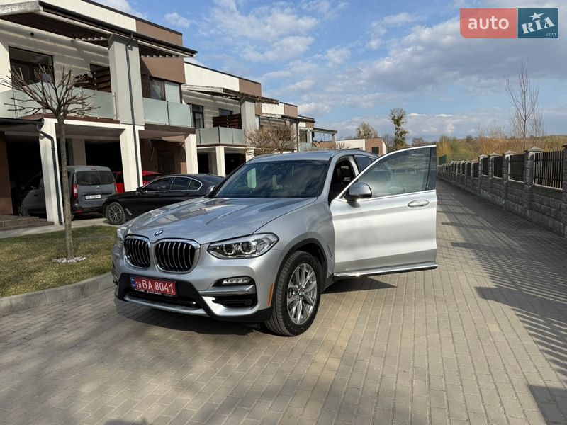 Внедорожник / Кроссовер BMW X3 2019 в Ровно