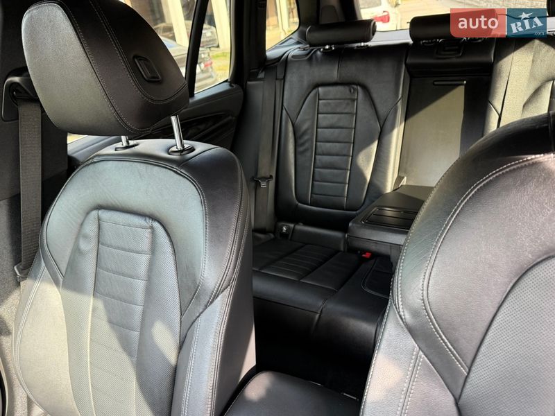 Внедорожник / Кроссовер BMW X3 2019 в Ровно