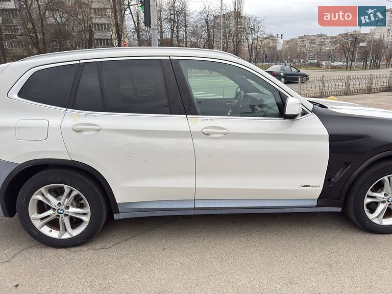 Внедорожник / Кроссовер BMW X3 2018 в Киеве