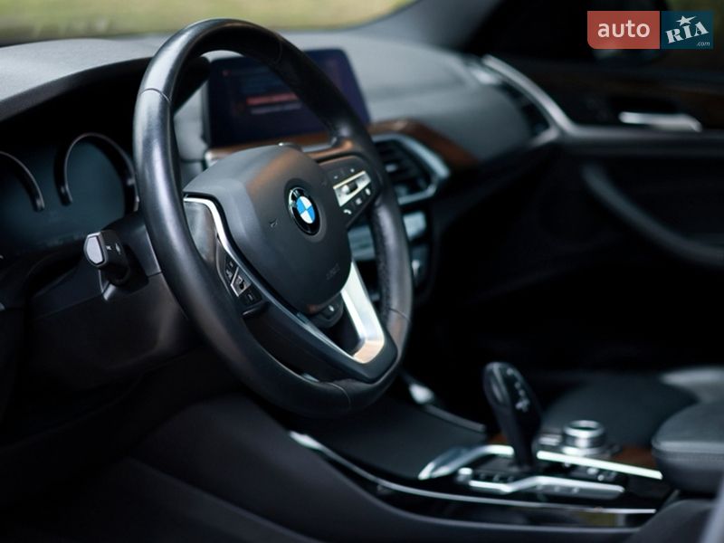 Внедорожник / Кроссовер BMW X3 2019 в Киеве