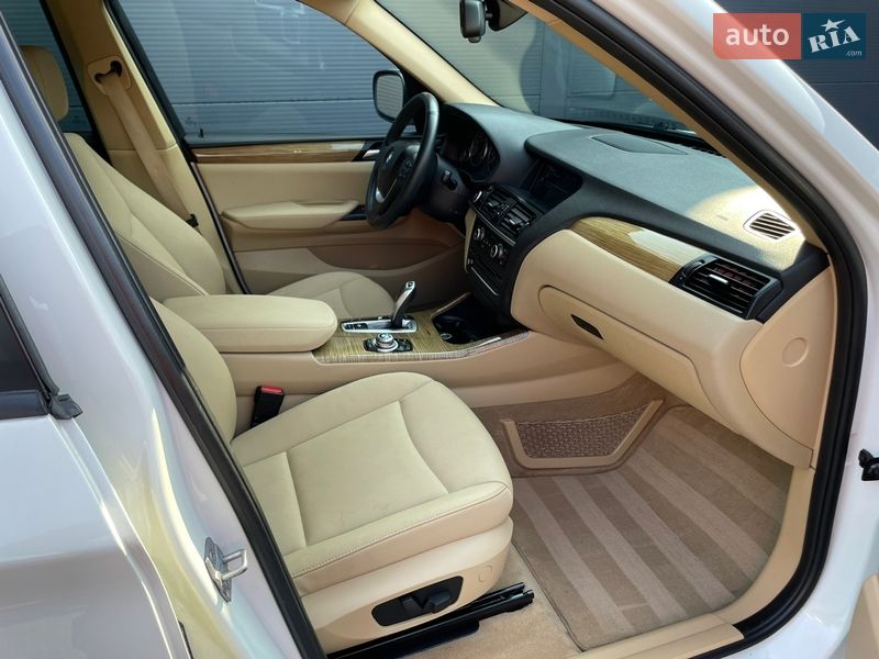 Внедорожник / Кроссовер BMW X3 2014 в Киеве