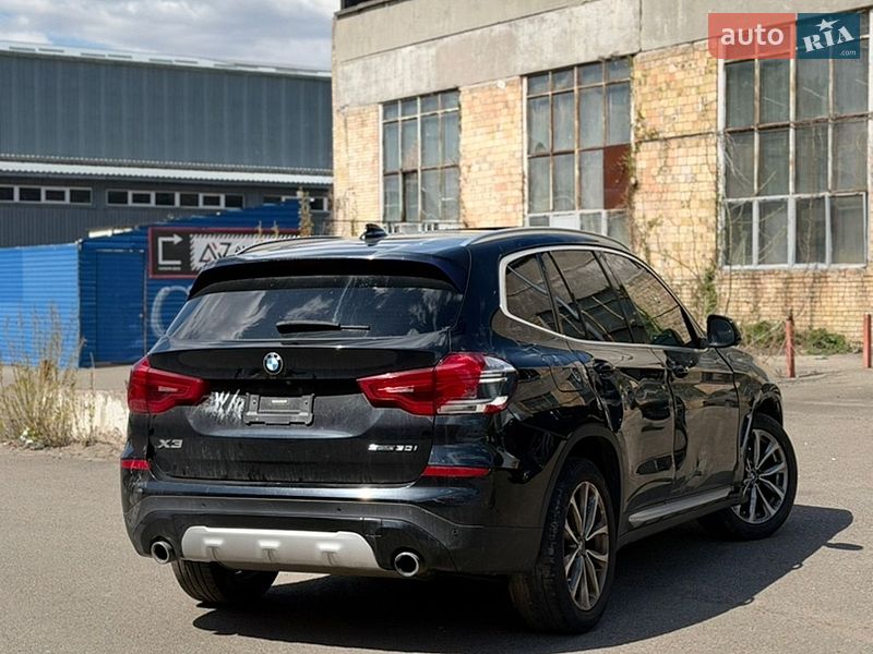 Внедорожник / Кроссовер BMW X3 2019 в Киеве