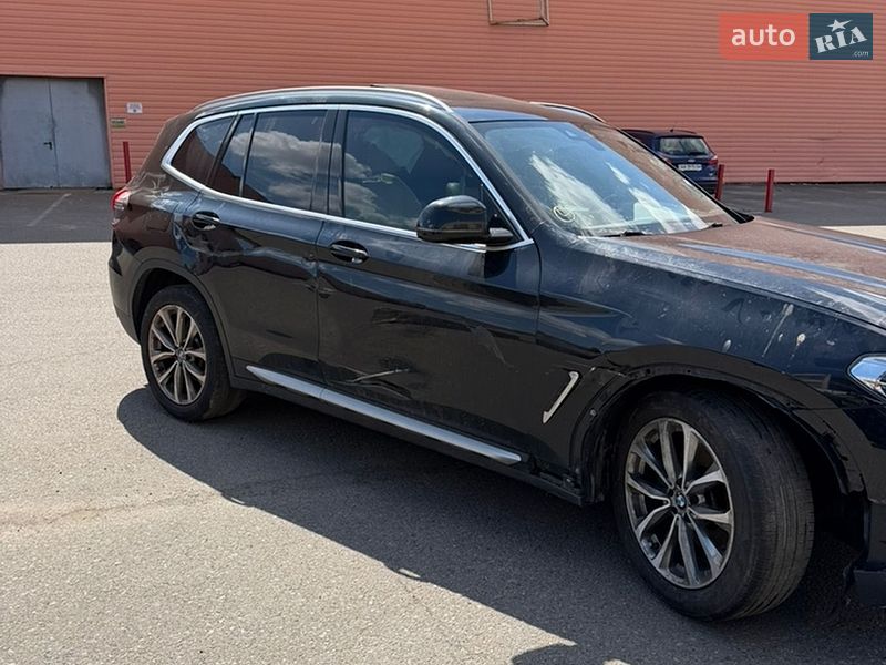 Внедорожник / Кроссовер BMW X3 2019 в Киеве