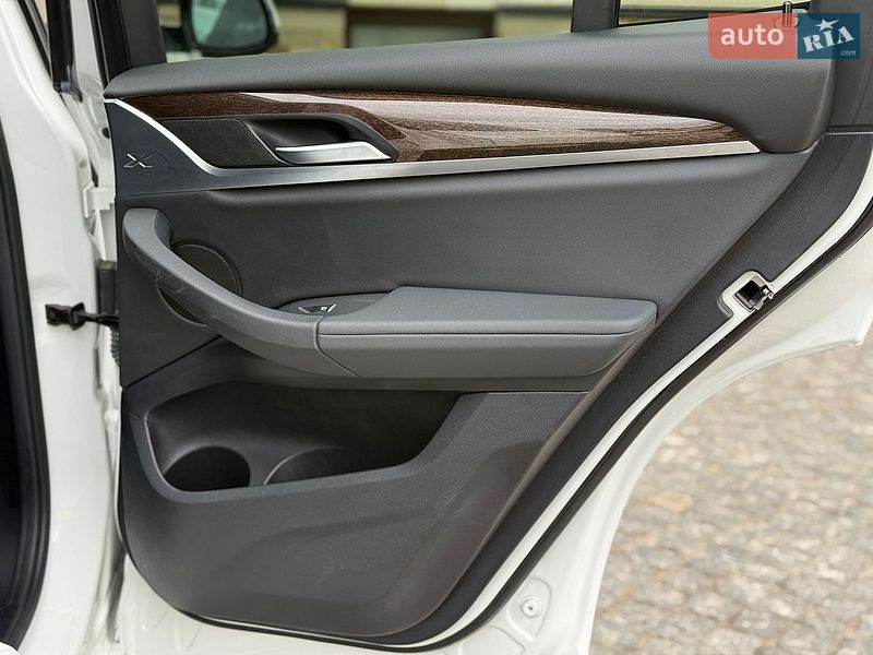 Внедорожник / Кроссовер BMW X3 2018 в Львове