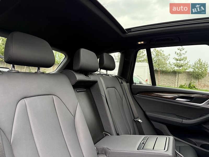 Внедорожник / Кроссовер BMW X3 2018 в Львове