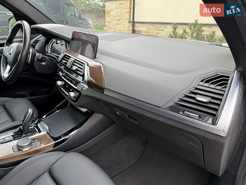Внедорожник / Кроссовер BMW X3 2018 в Львове