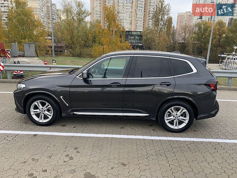 Внедорожник / Кроссовер BMW X3 2021 в Киеве
